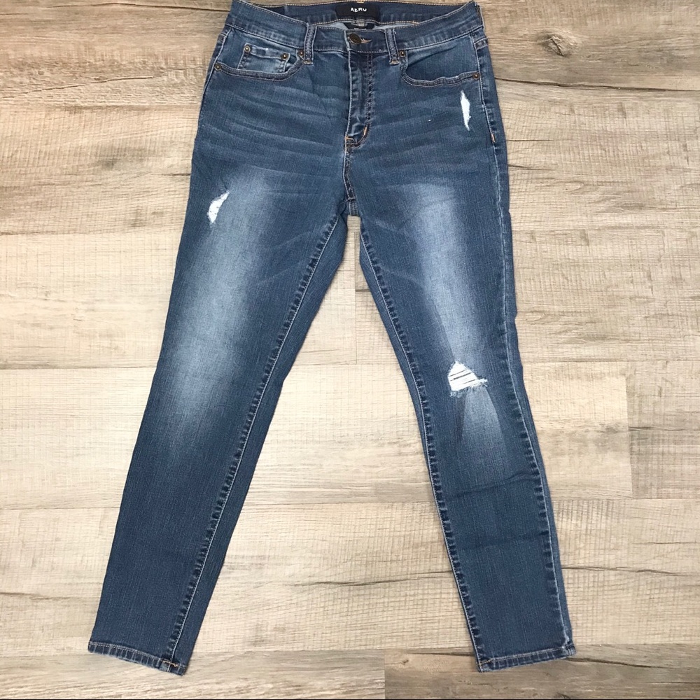 CLOSING SALE 🚨 AEROPOSTALE High Rise Ripped Skinny Jeans 6 Short
